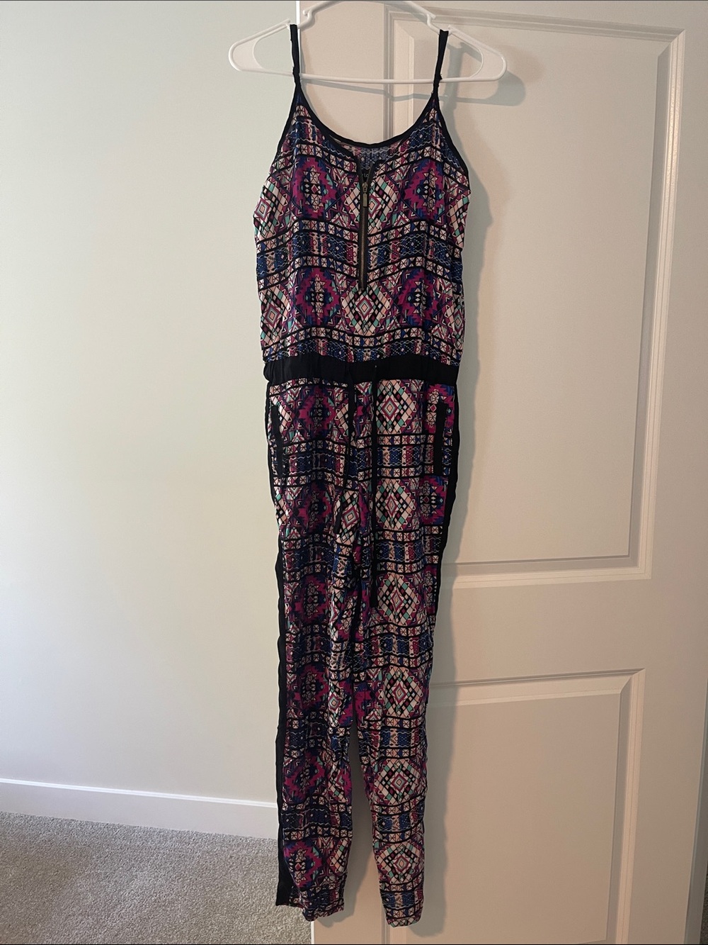 Spaghetti-Strap Printed Jumpsuit in Pink & Navy